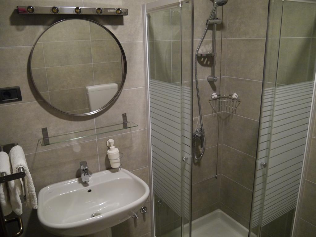 Boutique Hotel Barrel Sesvete Quarto foto