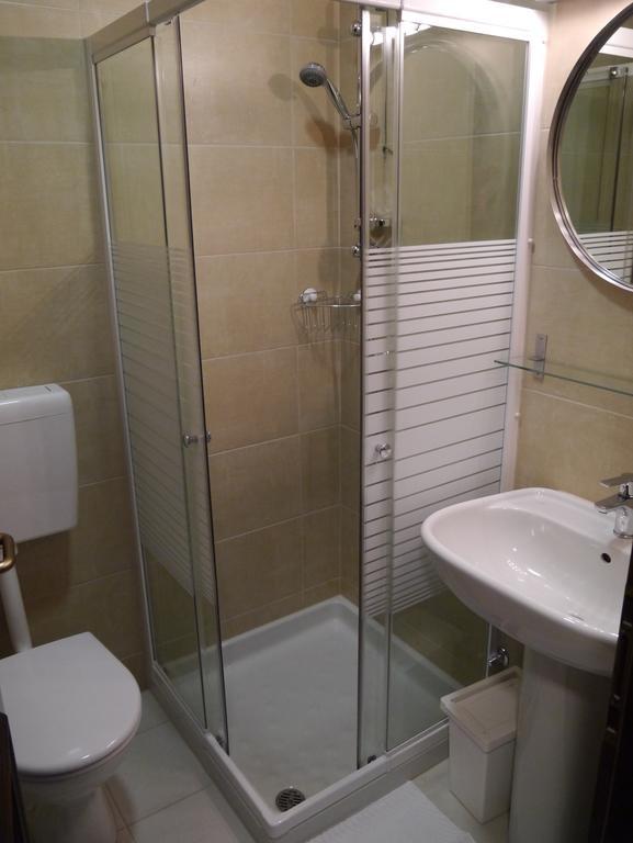 Boutique Hotel Barrel Sesvete Quarto foto